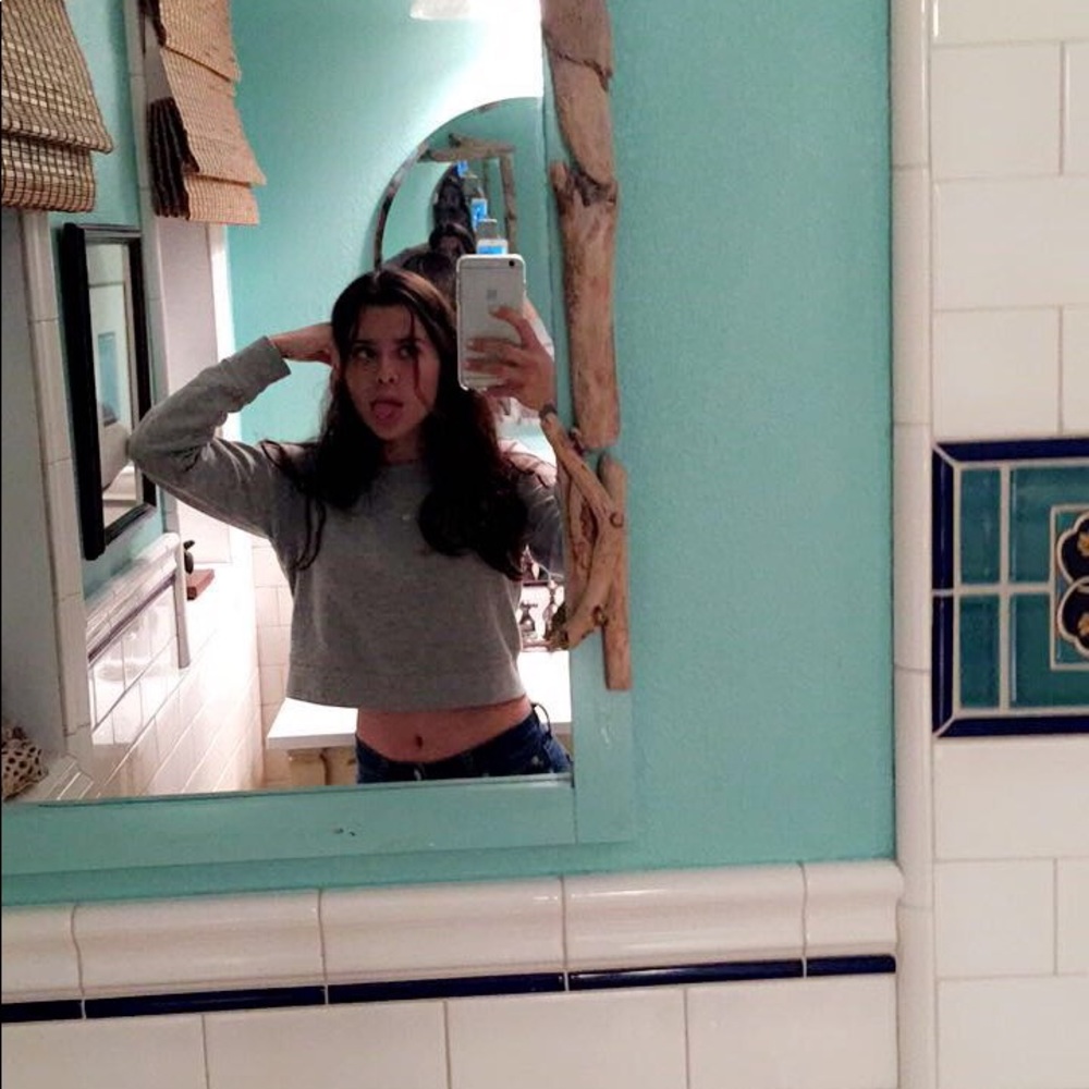 🦋Grey sweater crop 🦋